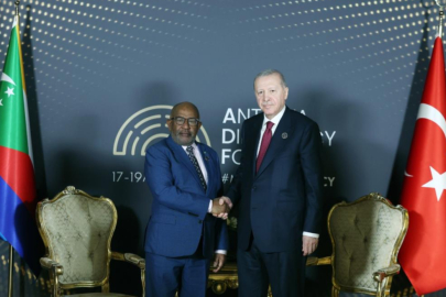 Cumhurbaşkanı Erdoğan Komorlar Birliği Cumhurbaşkanı Assoumani Azali ile görüştü
