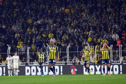 Fenerbahçe, derbiye puan kaybıyla gidiyor