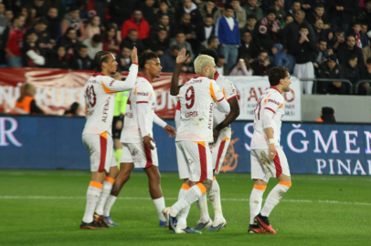 Galatasaray, Fenerbahçe ile puan farkını 4'e çıkardı