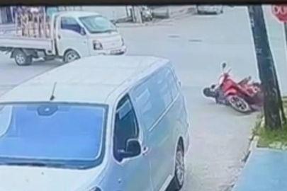 Bursa'da kamyonet ile motosiklet çarpıştı: 1 yaralı
