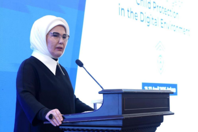 Emine Erdoğan: “Teknoloji şirketlerine çocuk dostu tasarım çağrısı”