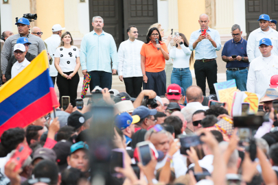 Venezuelalılar ABD yaptırımlarının kaldırılması için yürüyüş başlattı