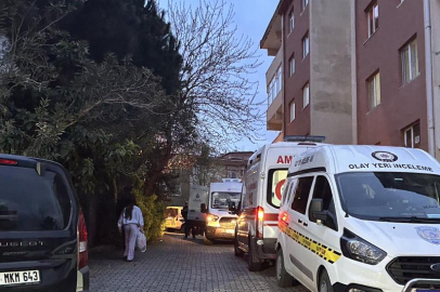 Aile faciası: Anne ve babasını öldürüp intihar etti