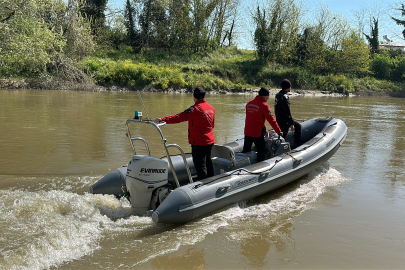 Nehre düşen küçük çocuktan 4 gündür iz yok