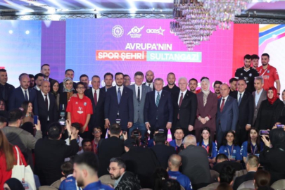 Bakan Bak: "Türkiye spor ülkesi olma yolunda hızlıca ilerliyor"