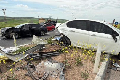 Diyarbakır'da trafik kazası: 3'ü çocuk 5 yaralı