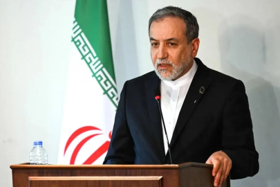 İran Dışişleri Bakanı Arakçi yeniden İslamabad’da