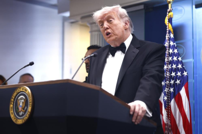 Trump: "İranlılar görüşmek isterse bizi arayabilirler"