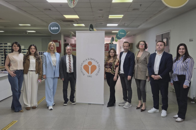 BHİD'de bayrak değişimi