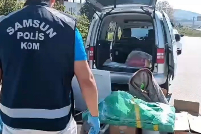 Koliden ve halıdan silah çıktı: Araçta şaşırtan gizleme yöntemi