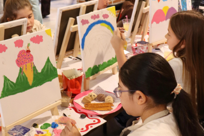 Coşkunöz Holding’de geleneksel resim şenliği coşkusu