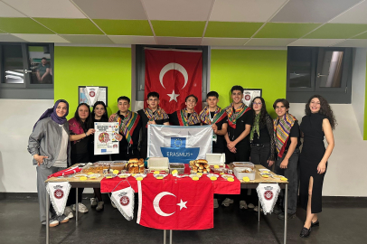 Bursalı öğrenciler Viyana’da gıda israfına karşı fark yarattı