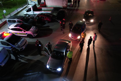 Bursa'da piyasacılara polis baskını