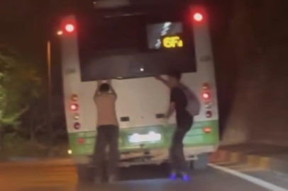 Bursa'da patenli gençlerin tehlikeli yolculuğu kamerada
