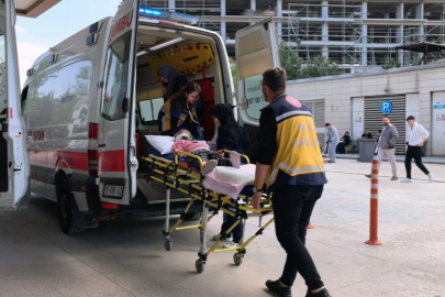 Balkonda başına mermer düşen çocuk ağır yaralandı