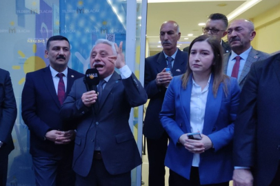 Bursa Siyasetinin Tanınan İsmi Eczacı Ayhan Özbek Hayatını Kaybetti