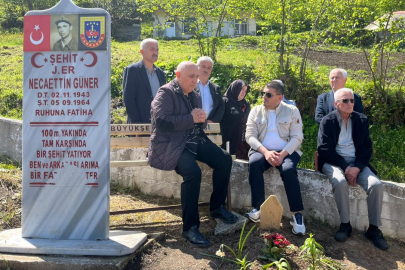 Acılı baba oğlunun mezarı başında "adalet" istedi