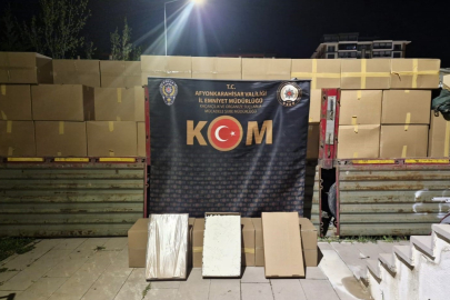 Polis 20 milyon TL’lik kaçak doldurulmuş makaron ele geçirdi