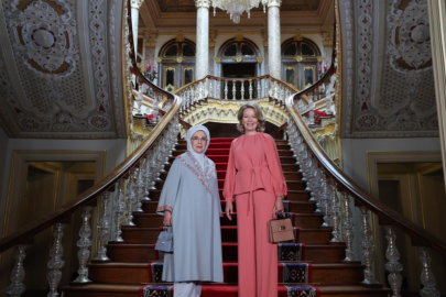 Emine Erdoğan, Belçika Kraliçesi Mathilde ile bir araya geldi