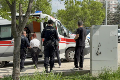 'Erkek arkadaş' kavgasında 3 kız bıçakla yaralandı