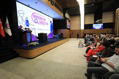 "Dünyanın birçok ülkesi Türk hemşiresinin bilgi birikimine ilgi gösteriyor"