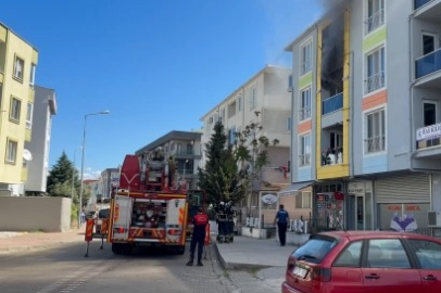 4 katlı binada can pazarı