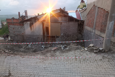 Metruk evde bulundu: Çocukların oynadığı şey el bombası çıktı