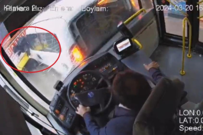 Bursa'da otobüs şoförü uykuya daldı, lise öğrencisi iki aracın arasında kaldıa