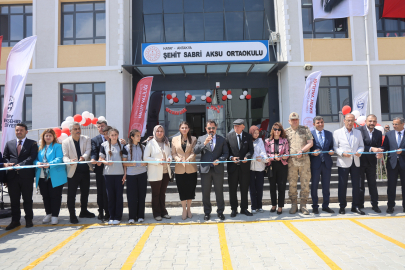 Depremin ardından inşa edilen 237. eğitim yuvası açıldı