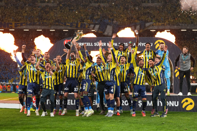 Fenerbahçe'nin şampiyonluk hasreti 12 yıla çıktı