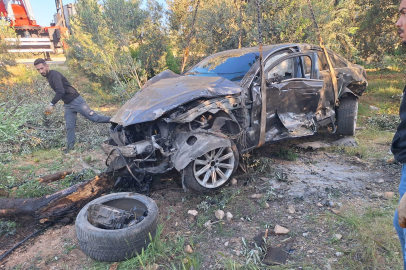 Hurdaya dönen araçtan yaralı kurtuldu