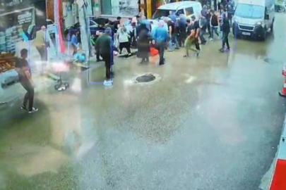 Bursa'da kamyonetin altında kaldılar, yürüyerek taburcu oldular