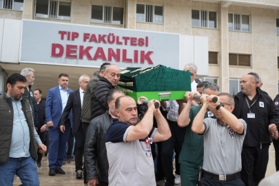 37 yaşında hayatını kaybeden beyin cerrahına gözyaşlarıyla veda