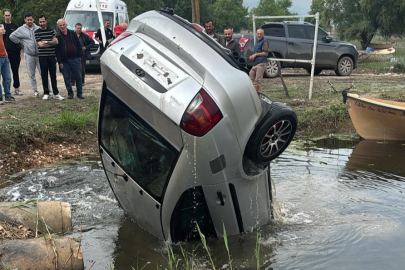 Bursa'da otomobil göle uçtu