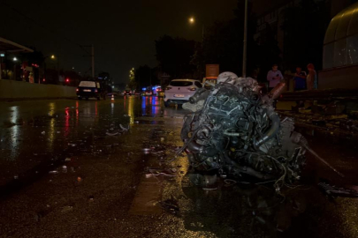 Bursa'da yağış faciası ucuz atlatıldı: Araçtan motor koptu