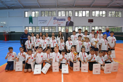 Osmangazi Belediyespor’dan badmintonda tarihi başarı