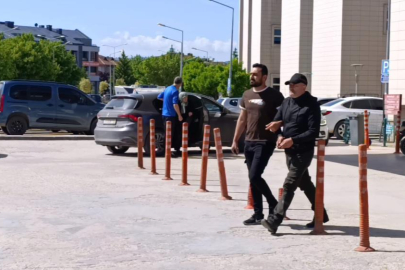 Bursa'da eski eşinin evine molotofkokteyli atan şahıs yakalandı