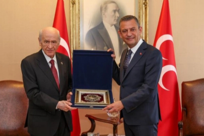 MHP Lideri Bahçeli, Özgür Özel ile telefonda görüştü
