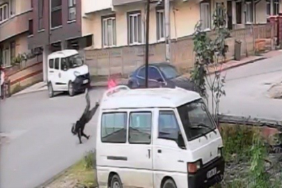 Bursa'da otomobille çarpışan motosikletli yaralandı
