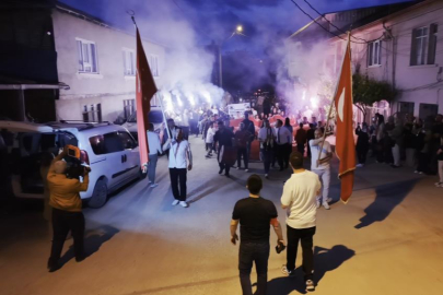 Bursa'da 157 yıllık "deve eğlencesi" geleneği yaşatılıyor