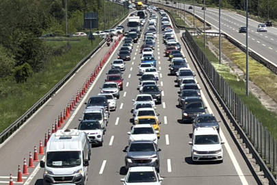 Bolu geçişinde trafik durma noktasına geldi