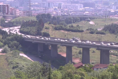 Tatilcilerin dönüşü Kocaeli geçişini hareketlendirdi
