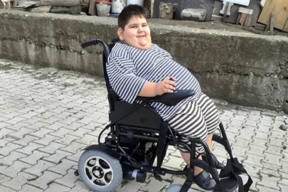 5 yaşında 90 kiloydu, 11 yaşında 40 kilo