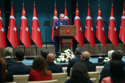 Cumhurbaşkanı Erdoğan: Ana muhalefetteki tartışmaların tarafı değiliz