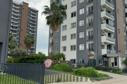 Komşusunun evine otomatik tabancayla ateş açtı