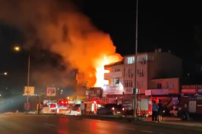 Bursa'da iki katlı ev alev topuna döndü