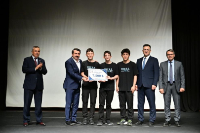 Liselerarası Veri Olimpiyatı'nın ödül töreni gerçekleştirildi