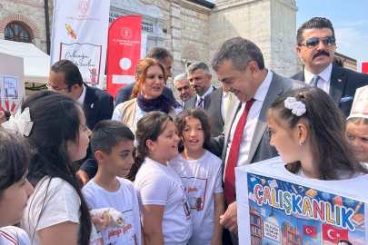 Milli Eğitim Bakanı Tekin geleceğin yazarlarıyla buluştu