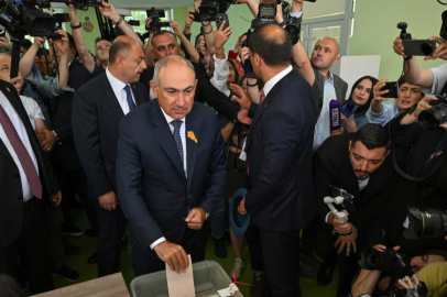 Ermenistan’da halk genel seçimler için sandık başında