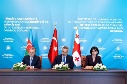 İstanbul'da Türkiye-Azerbaycan-Gürcistan arasında İstanbul Bildirisi imzalandı